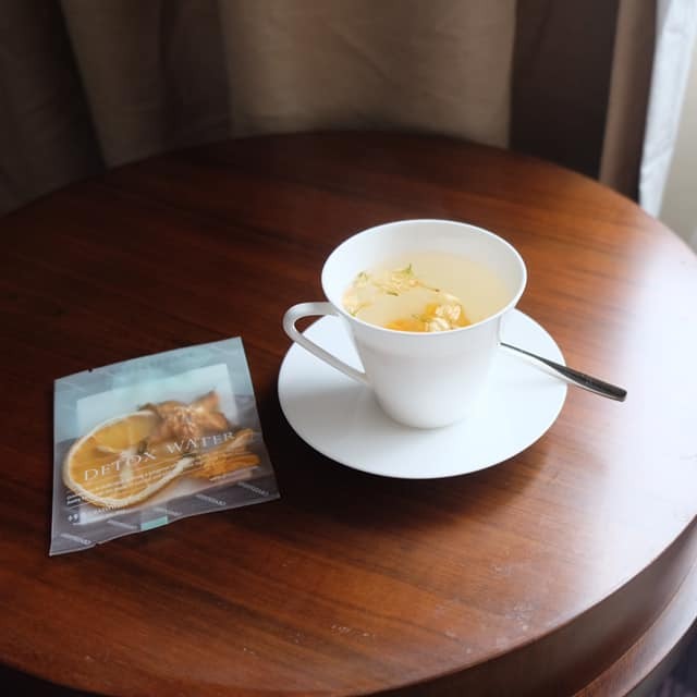 腦波弱的上班族黑白煮|小草作果乾水,加點料滋潤你的每一天