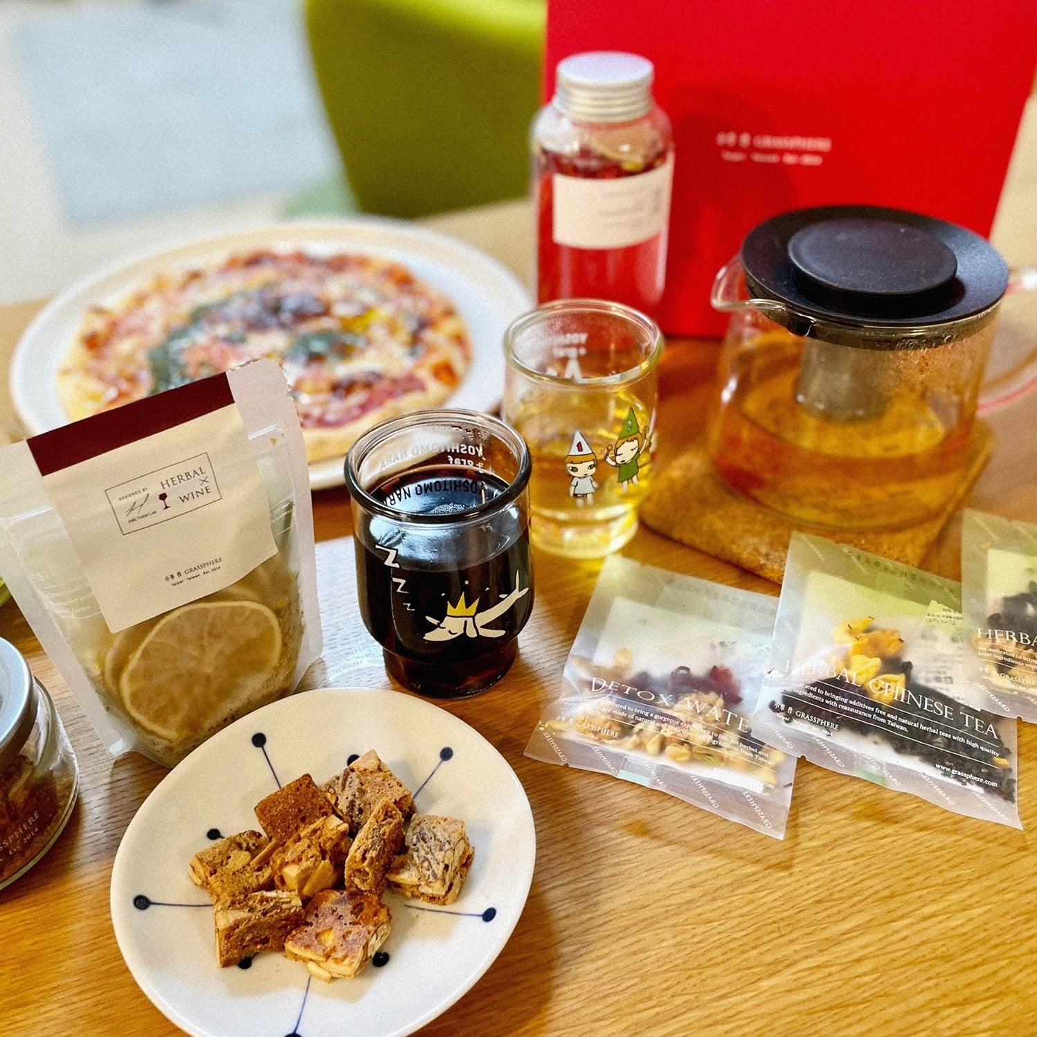 張維中。東京模樣|精緻的台灣禮品,小草作 中秋禮盒