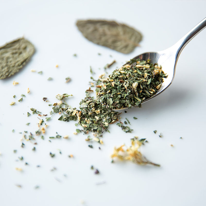 小草作無咖啡因花草茶,只採用台灣可食花卉與香草